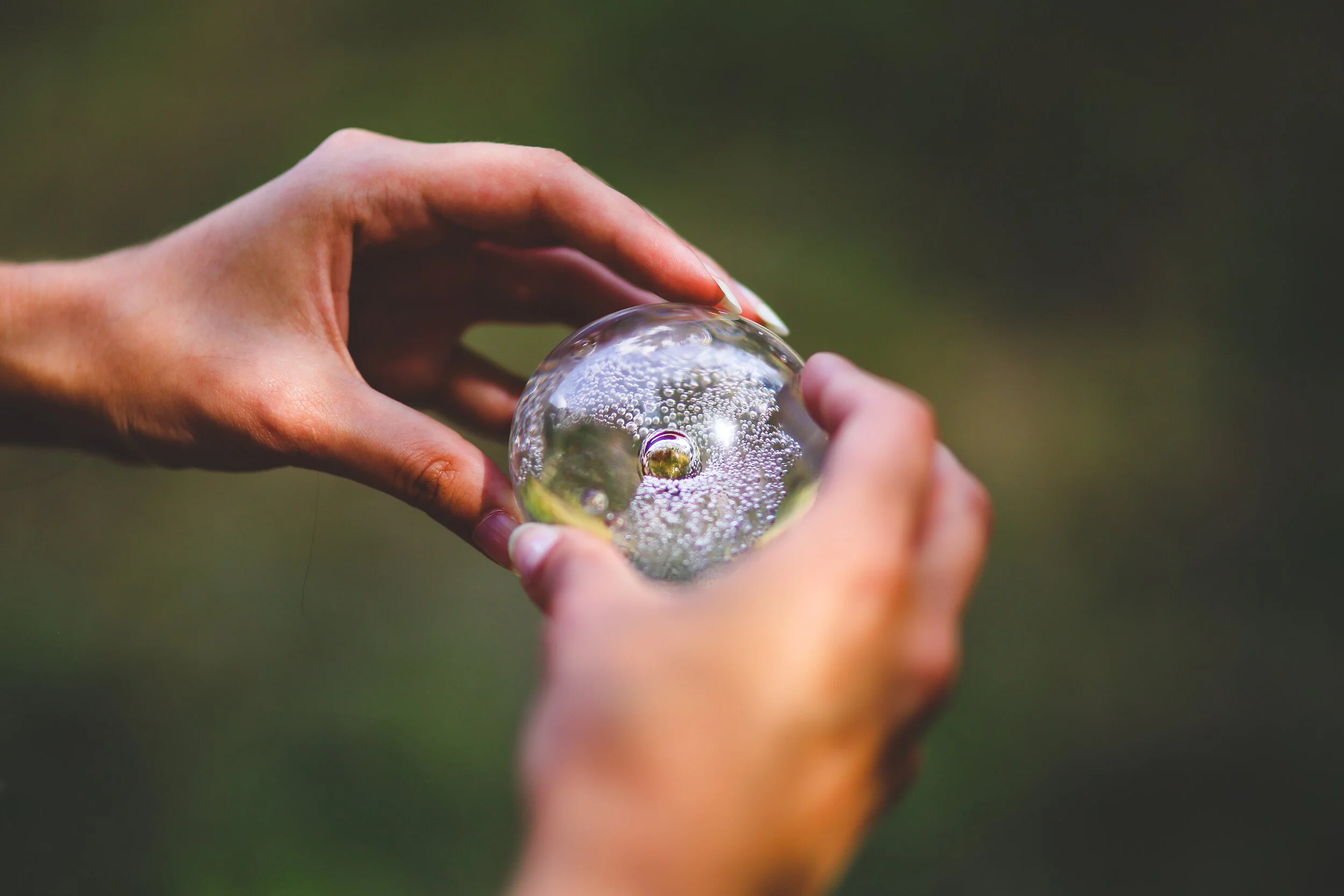 ball-crystal-future-6101.jpg