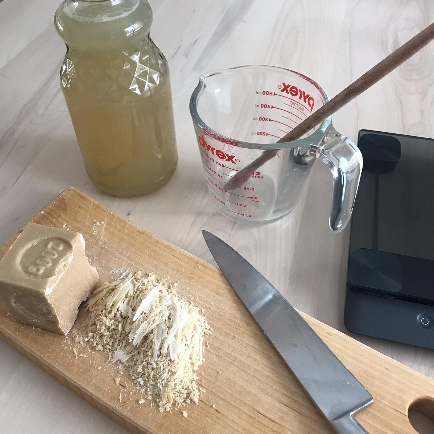 No more wasteful plastic bottles or chemical laundry detergent! Make your own with our 200g beige Marseille soap (72% sunflower oil sourced in Europe). For $12 you can make nearly 7 litres of detergent. The soap itself is also an effective stain remo