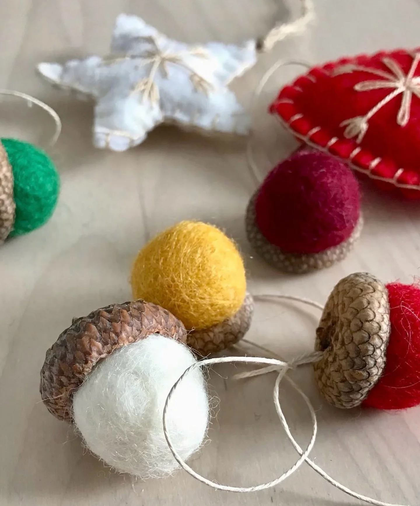 ADVENT WEEK 4 SALE: 20% off on all Xmas ornaments🎄