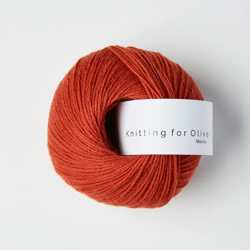 Knitting_for_olive_merino_rodkaelk_5341_800x.jpg