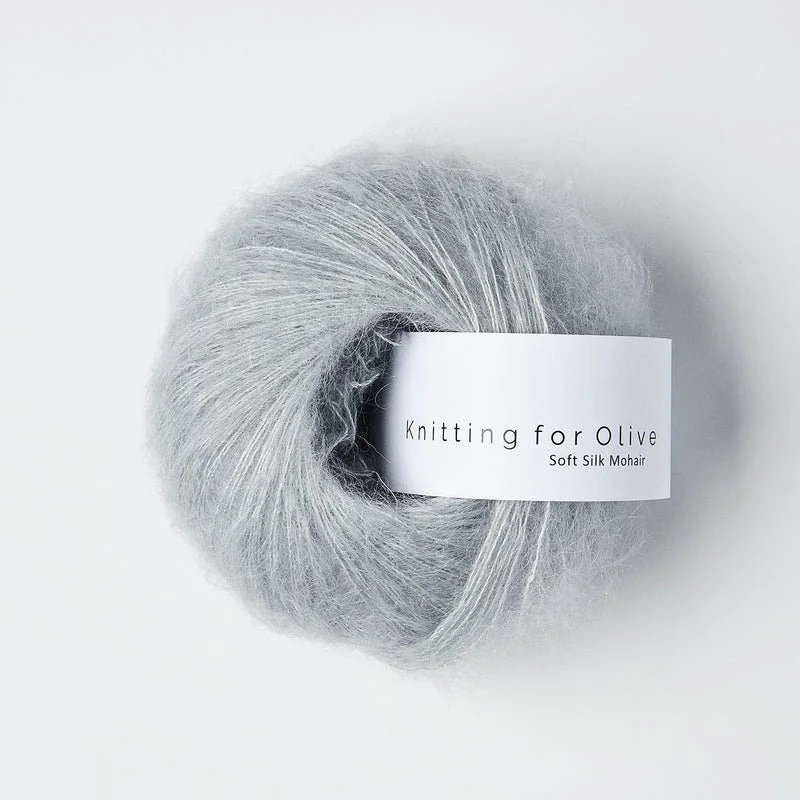 Knitting_for_olive_softsilkmohair_pudderbla_5509_800x.jpg