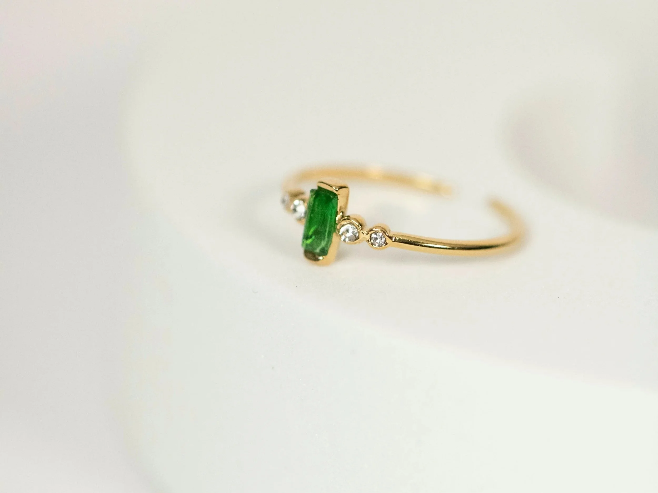 El Anillo Que No Fue: La Valentía de Resignificar un Amor que No Pudo Sanar