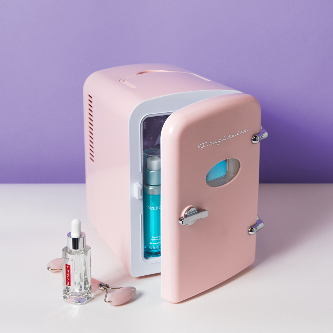 07.15.19_SkincareFridge_IG_option1_v1.jpg