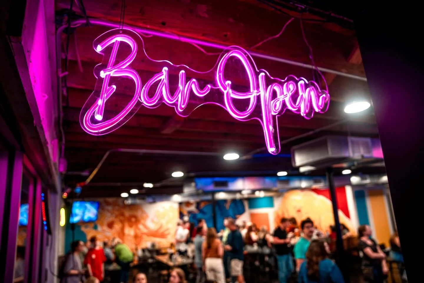 Every GSP location is a one-stop shop for good pizza, good drinks, and good times. We look forward to seeing you this weekend!