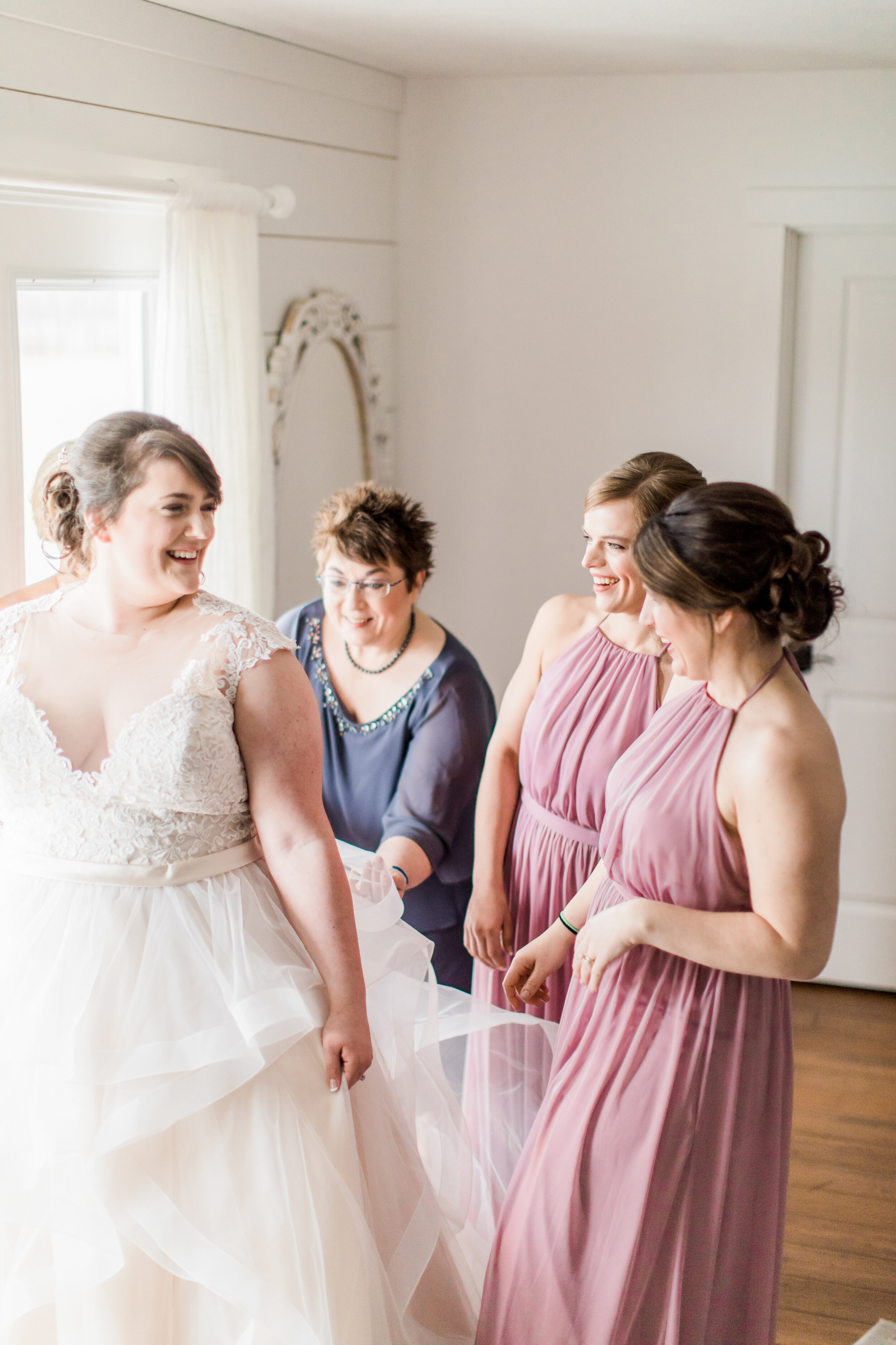 EmersonFieldsWedding_TaranAlexGettingReady_CatherineRhodesPhotography-63.JPG