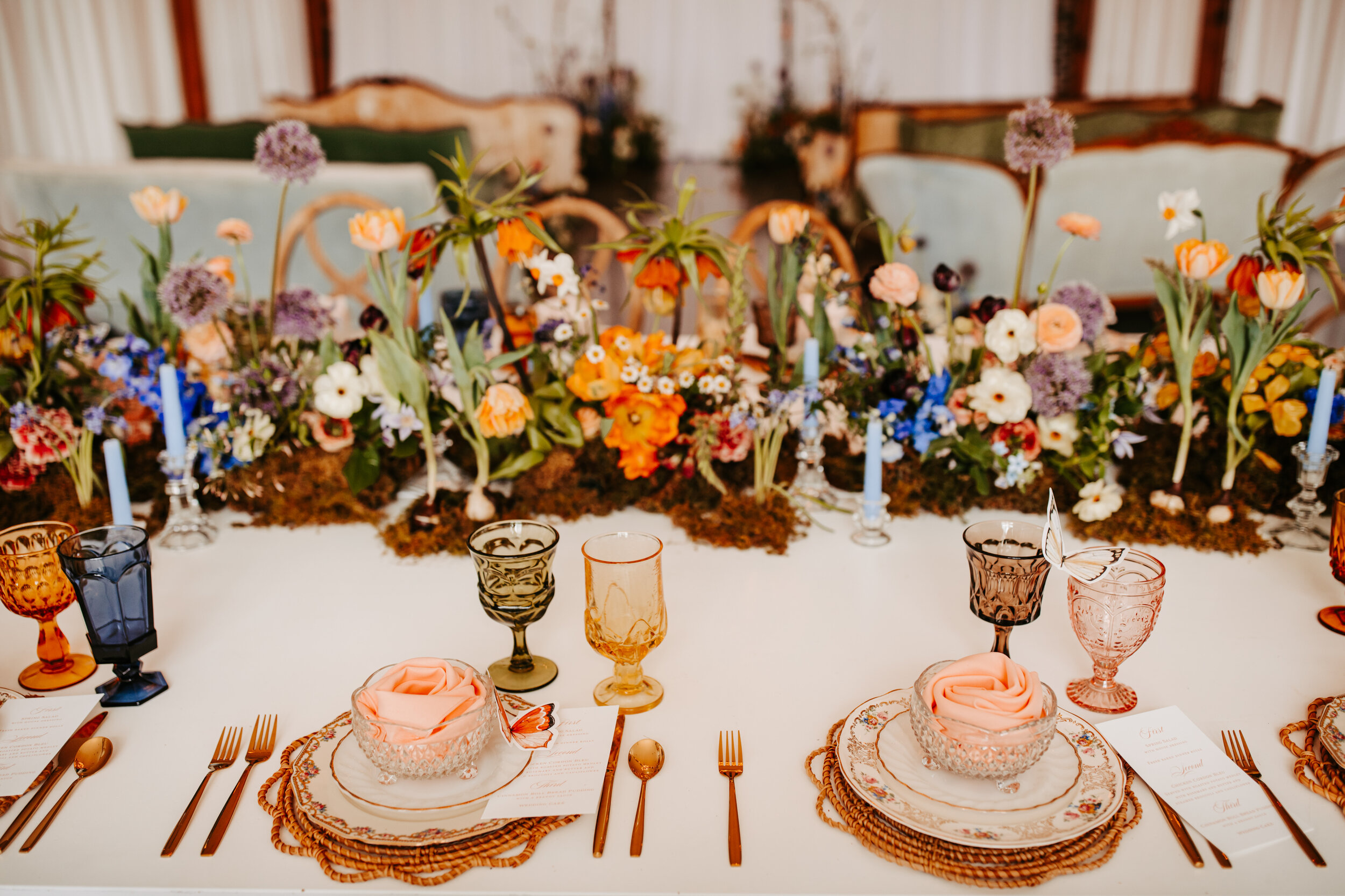 Amber Koelling Photography Emerson Fields Wedding Guests florals head table centerpiece (6).jpg