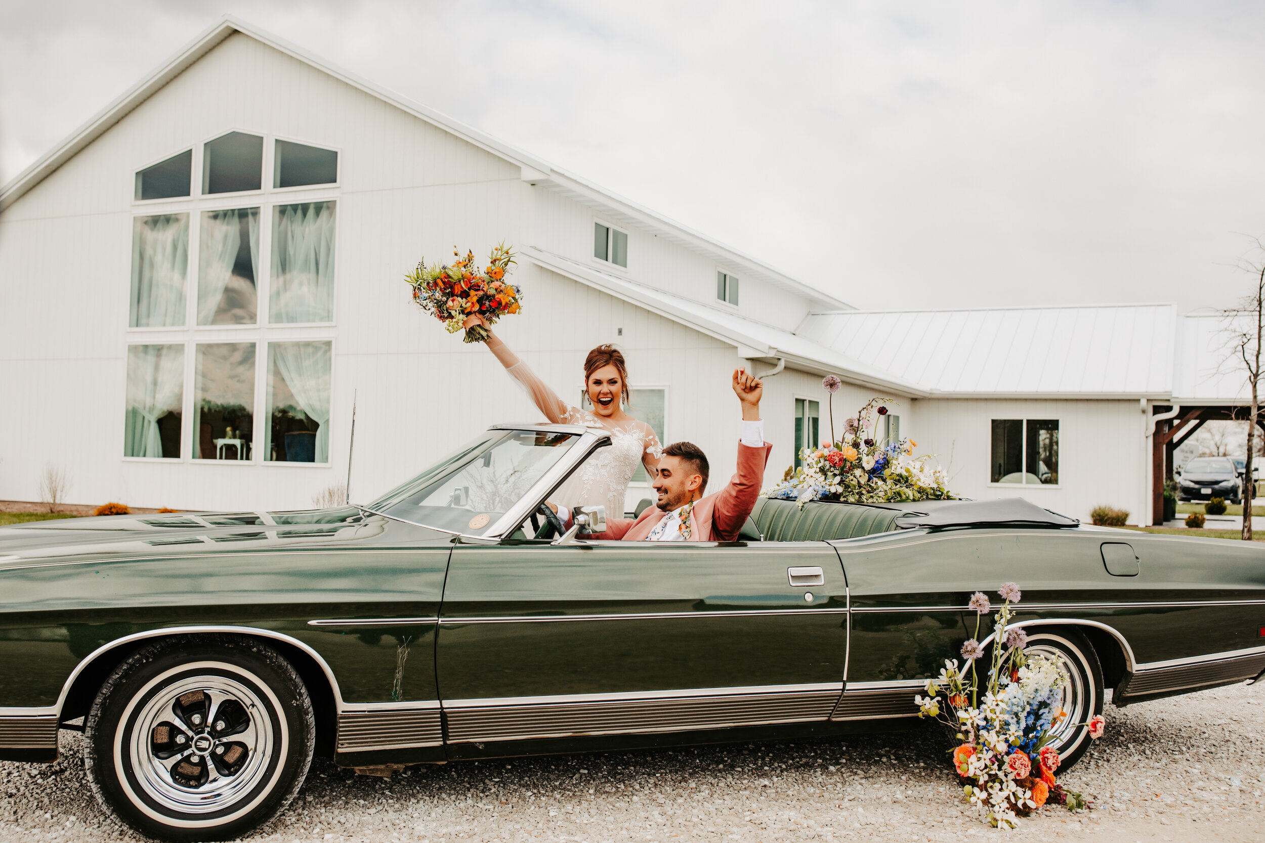 Amber Koelling Photography Emerson Fields Wedding Guests getaway car (5).jpg