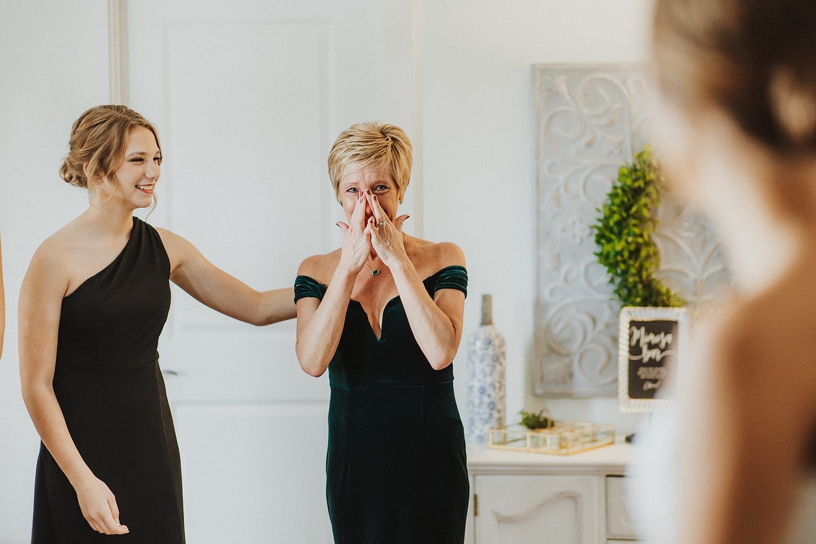 bridal dressing suite at emerson fields winter wedding (8).jpg