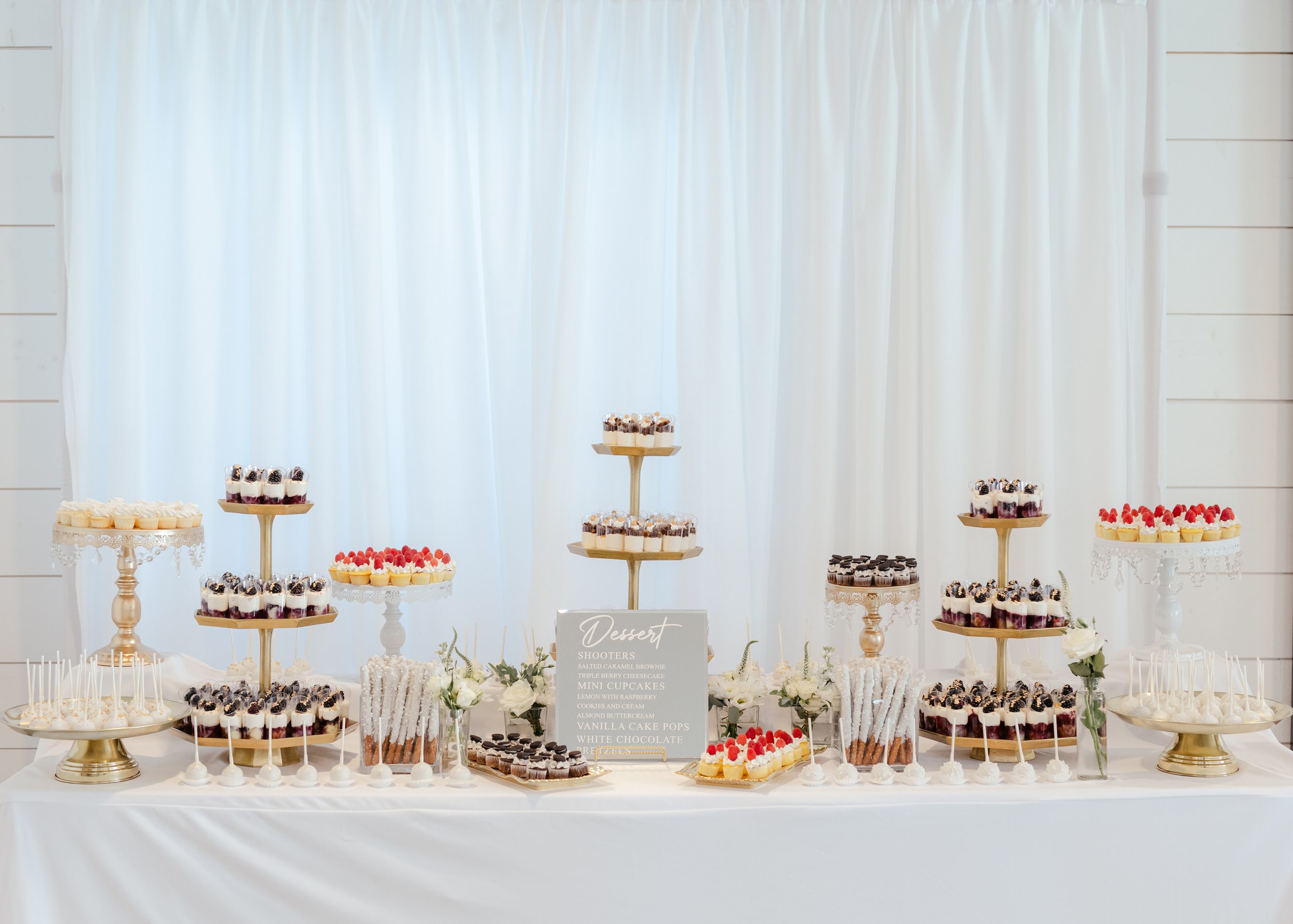 Interactive-wedding-in-missouri-with-dessert-station-at-emerson fields1.jpg