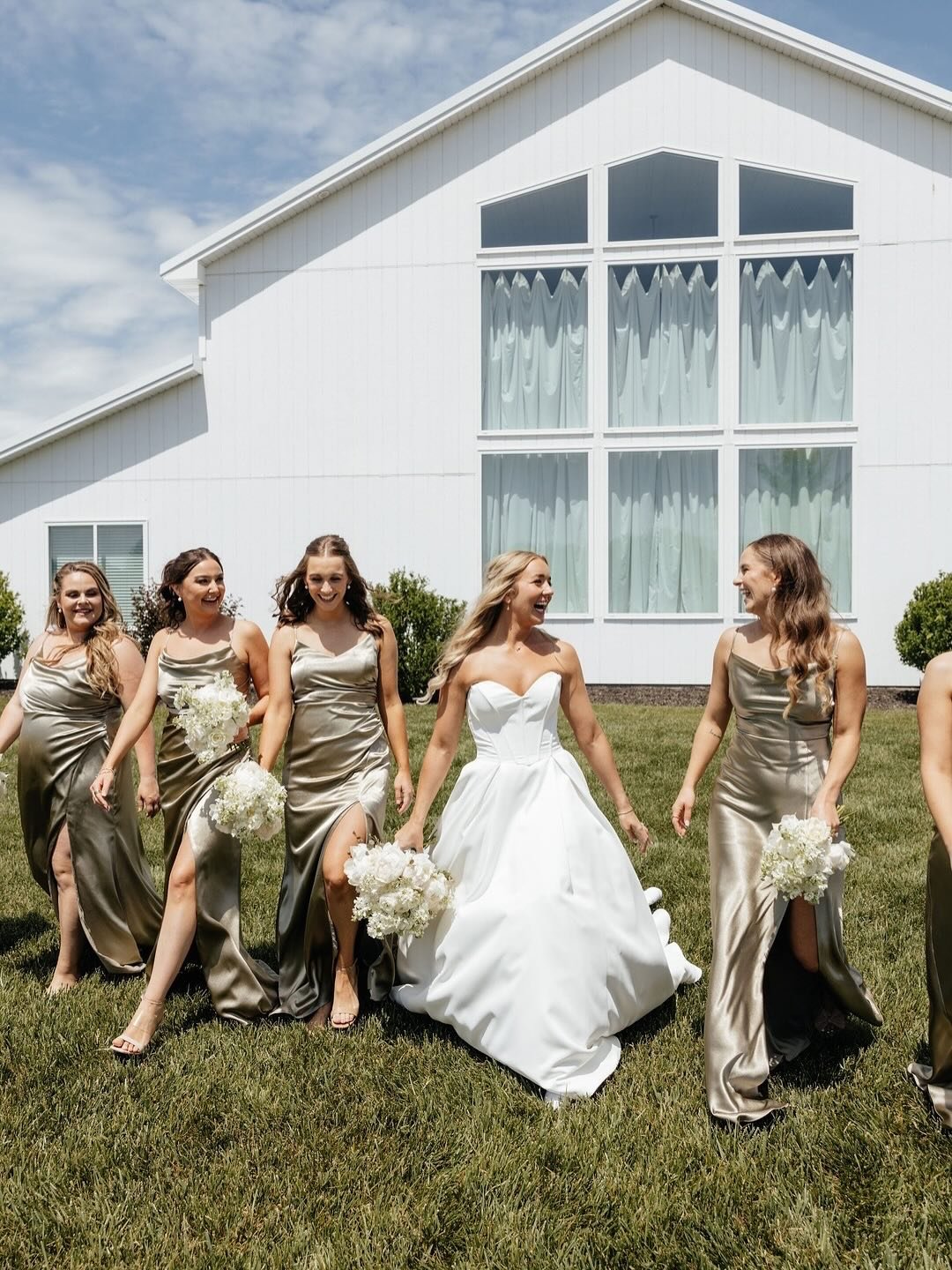Still dreaming of a 2025 wedding? It&rsquo;s not too late. ✨
⠀⠀⠀⠀⠀⠀⠀⠀⠀
&ldquo;We recently celebrated our daughter&rsquo;s wedding at Emerson Fields, and it was truly the most magical day we could have ever imagined.&rdquo; - Amy, mother of the bride
