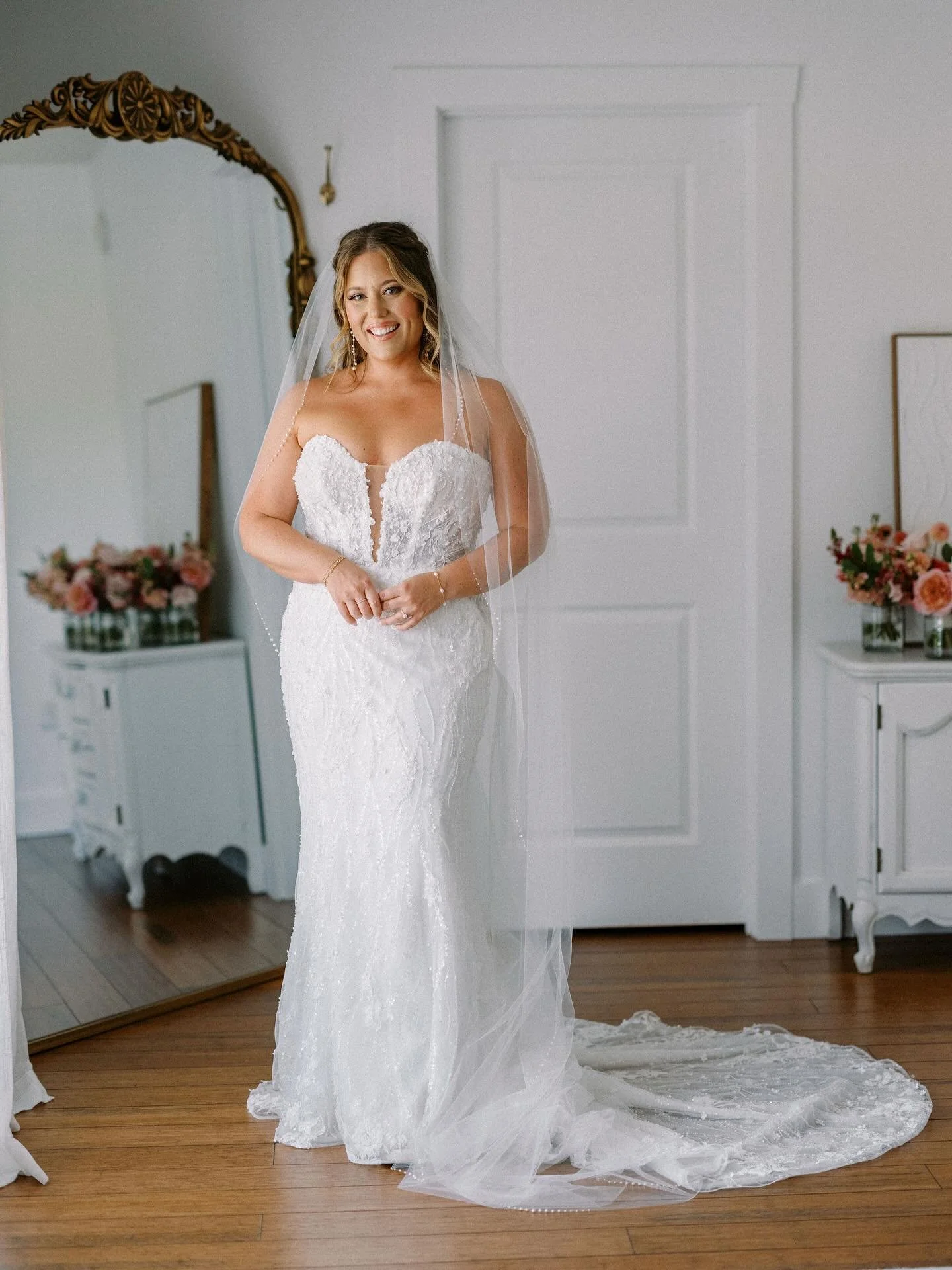 When floral dreams meet cultural traditions, magic happens! That magic was woven into every detail of Kelli &amp; Javier&rsquo;s heartfelt wedding. 🌸

Their weekend-long celebration at Emerson Fields wove together bold fuchsia blooms, graceful drapi
