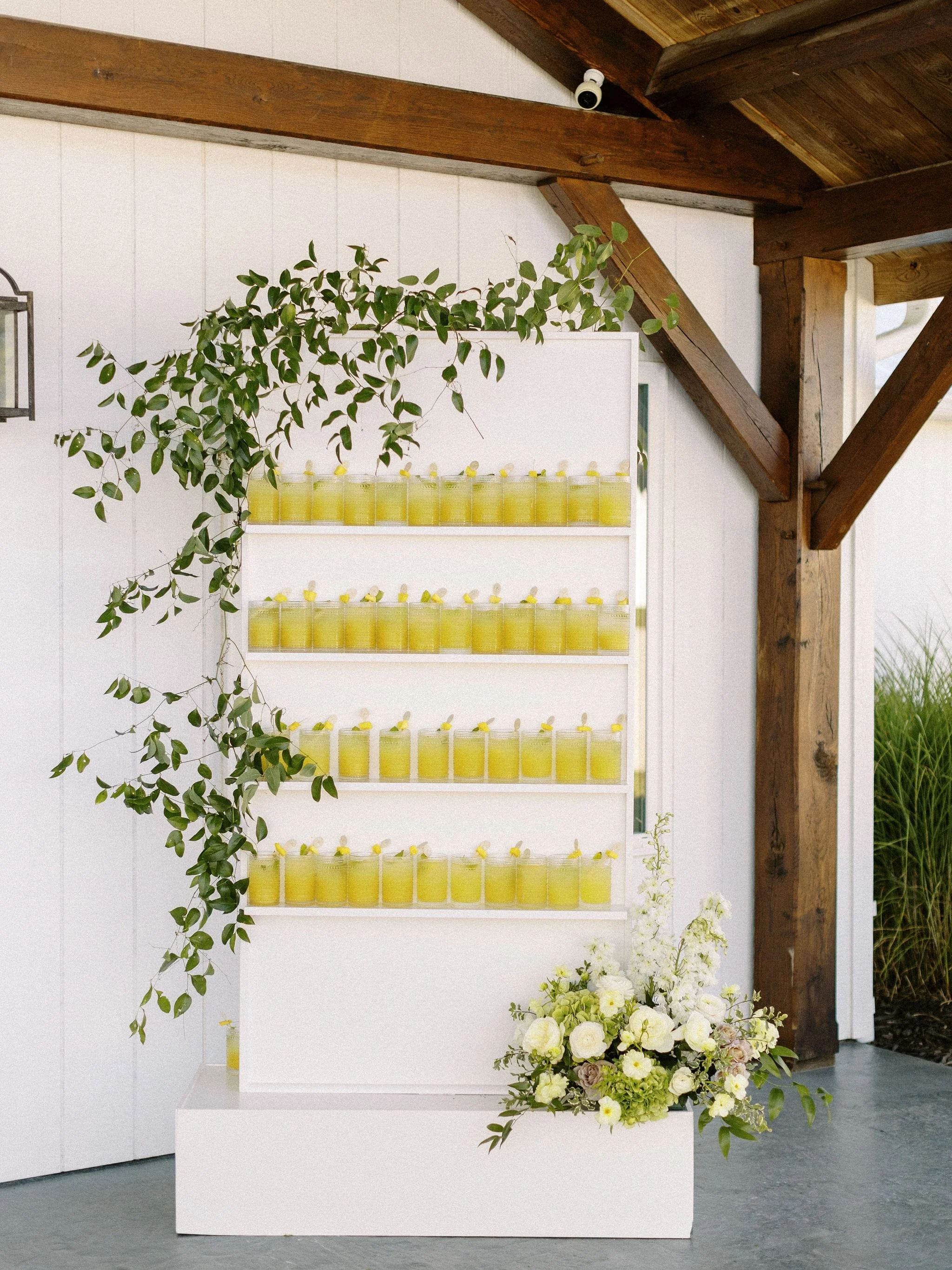 Luxury-Wedding-Venue-in-Midwest-with-wedding-ceremony-and-reception-Emerson-Fields6.jpg