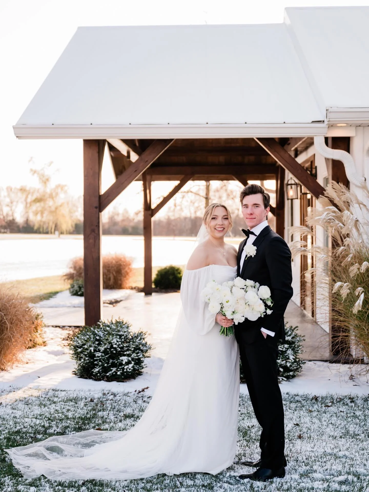 You shouldn&rsquo;t be boxed into rigid packages or vendors that don&rsquo;t fit your vision &mdash; and at Emerson Fields, you won&rsquo;t.
⠀⠀⠀⠀⠀⠀⠀⠀⠀
With an open vendor policy and thoughtful budget alignment, our couples are free to create a day th