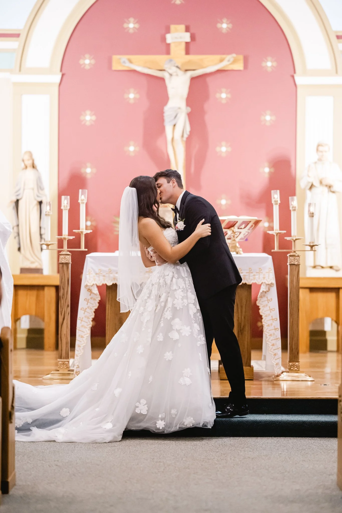 catholic-church-wedding-ceremony-with-reception-following-at-Emerson-Fields-venue-in-Missouri-2.jpg