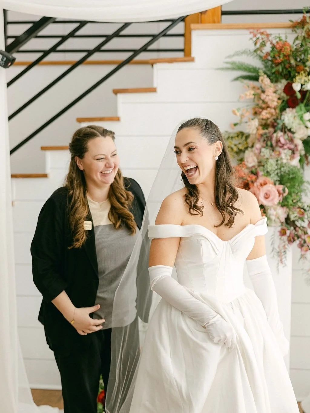 There&rsquo;s a better way to plan your wedding!
⠀⠀⠀⠀⠀⠀⠀⠀⠀
Planning your wedding does not have to mean sorting through endless vendor options. 🙅🏼&zwj;♀️
⠀⠀⠀⠀⠀⠀⠀⠀⠀
At Emerson Fields, we&rsquo;ve built strong relationships with trusted professionals 