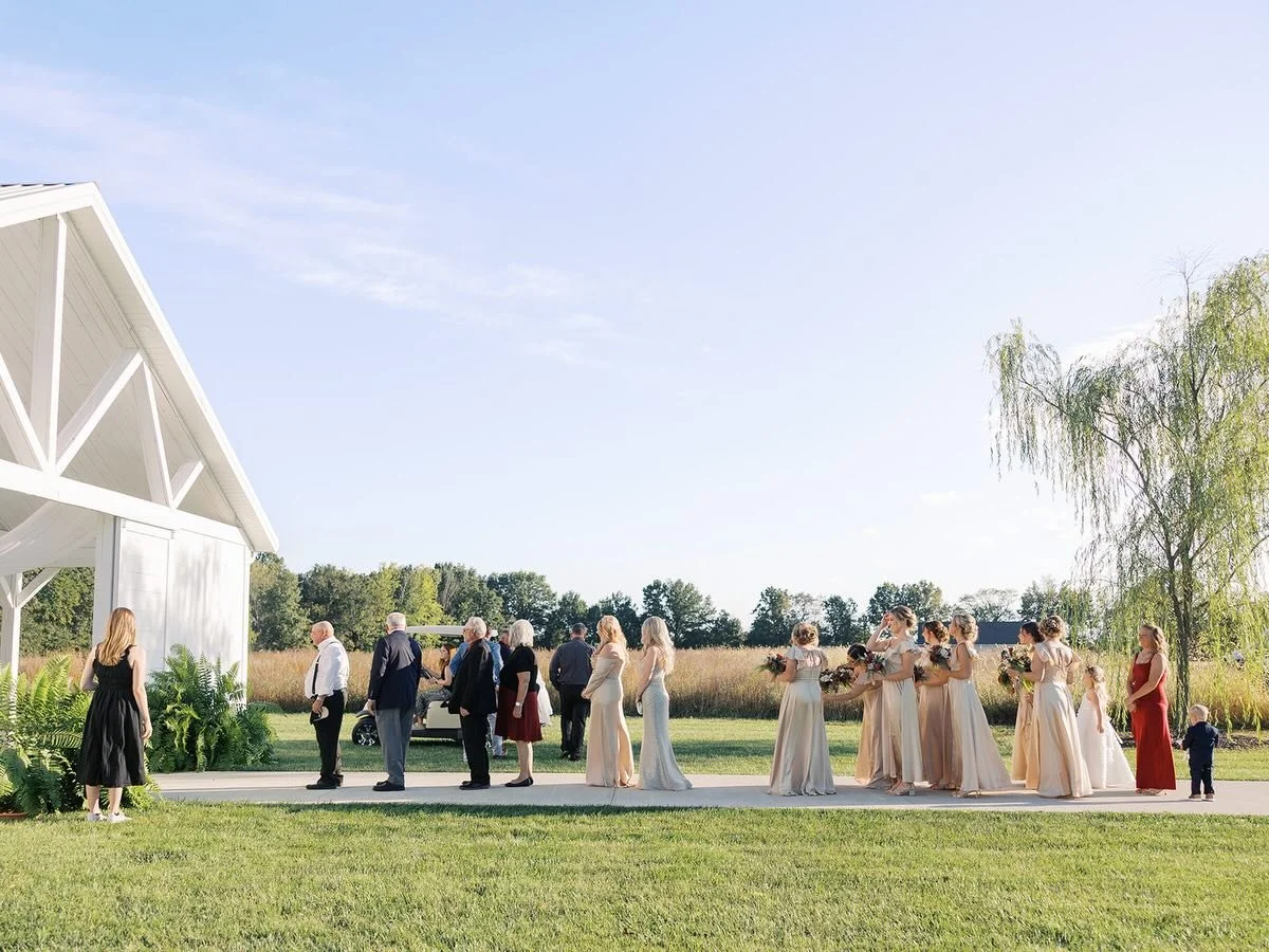 Here&rsquo;s Wwhy fall might be the best time to get married (advice you might not expect) 😉
⠀⠀⠀⠀⠀⠀⠀⠀⠀
You can file jointly on your taxes next year.
(hello, married perks)
⠀⠀⠀⠀⠀⠀⠀⠀⠀
Double the Christmas presents.
(no explanation needed)
⠀⠀⠀⠀⠀⠀⠀⠀⠀
Yo