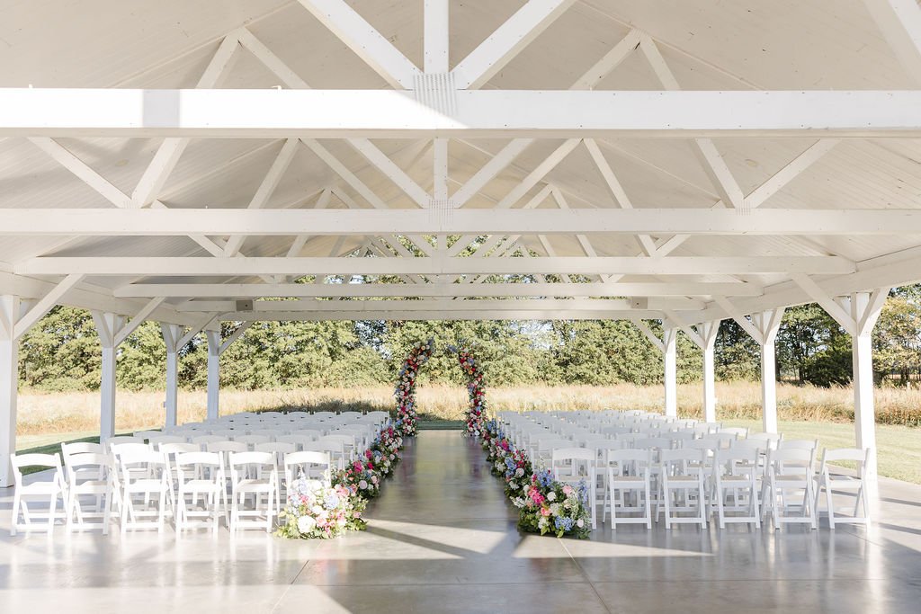 Outdoor ceremony site at Missouri wedding venue