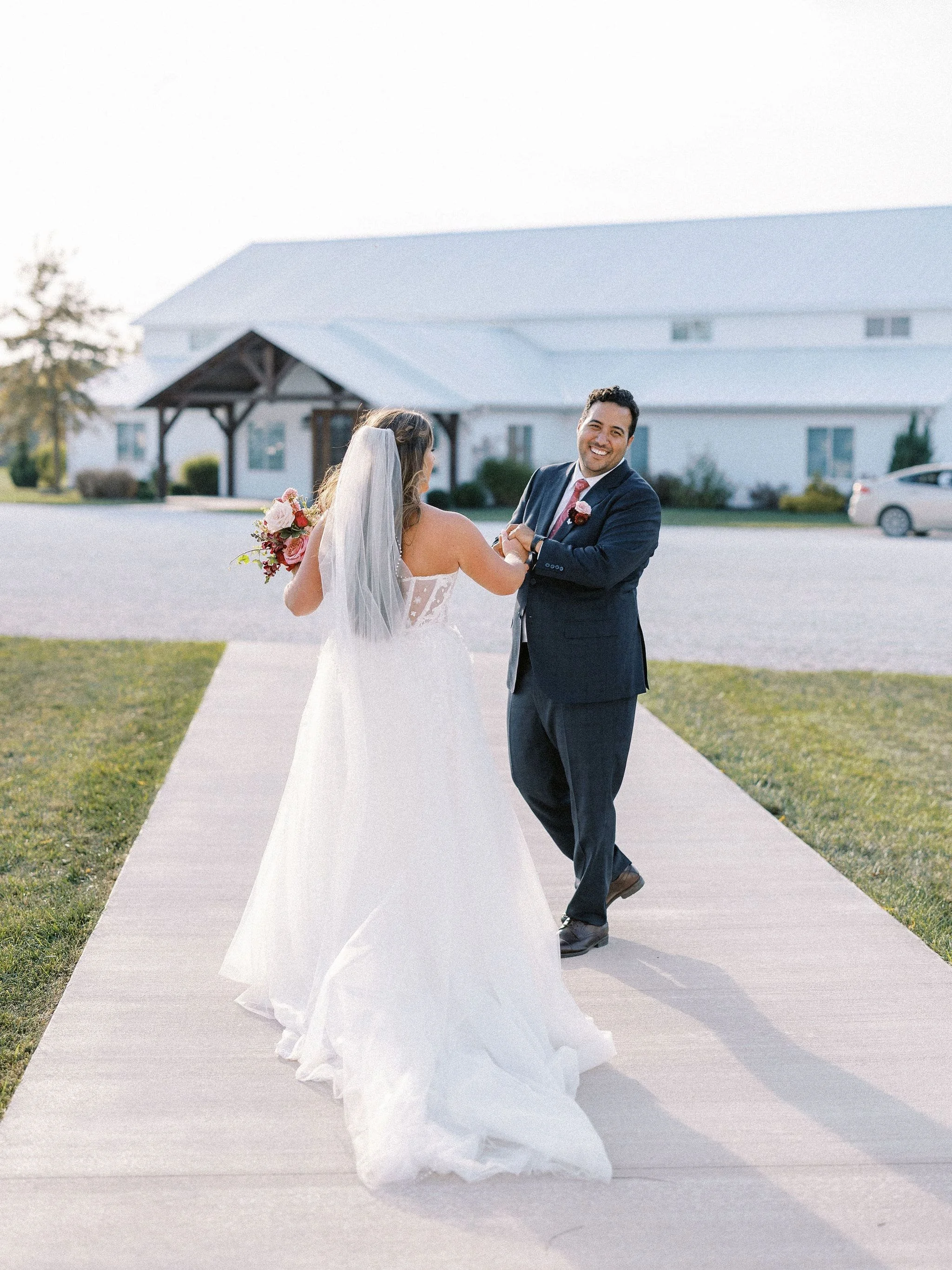 elegant-multicultural-outdoor-wedding-portraits-in-bright-colors-at-Missouri-Emerson-Fields-Estate-14.jpg