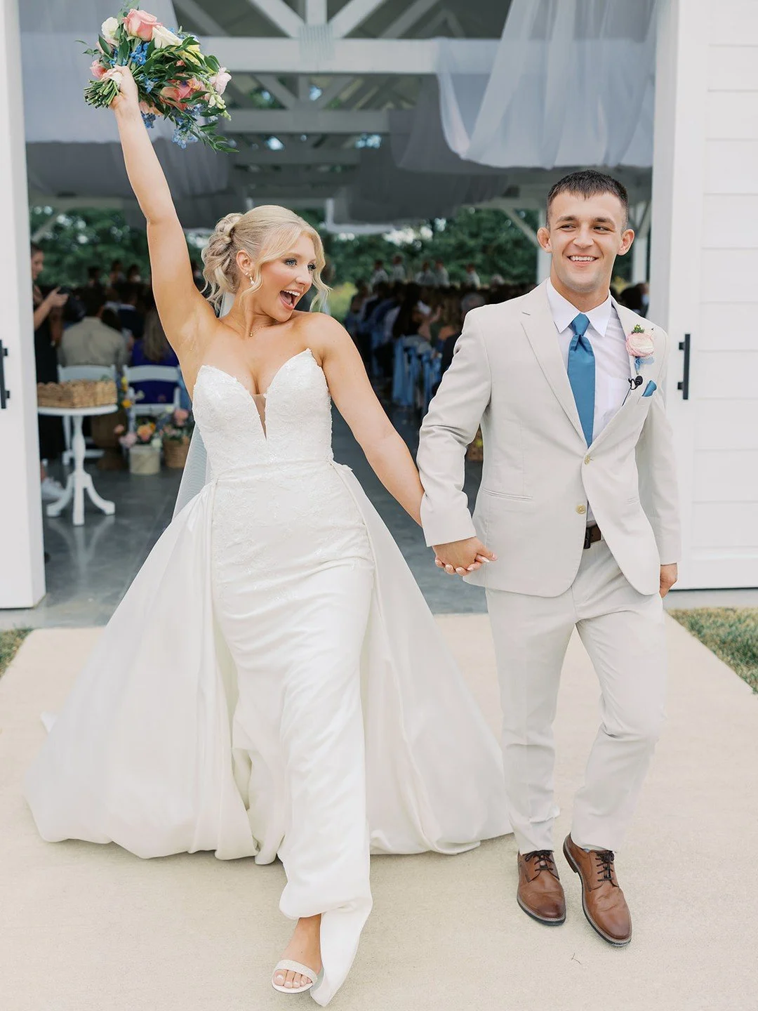 Wedding timeline talk. Part Two. 
Buckle up, brides. Amelia has a few more thoughts. 👀

Your wedding timeline isn't just a schedule of events. It can make or break the entire experience for you AND your guests.

And after 17+ years in the wedding in