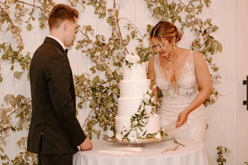 Cake and Desserts Page — Emerson Fields Wedding Venue