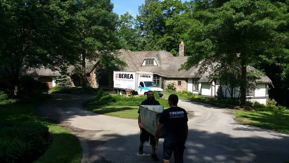 Our Dream Team Makes Moving Easy