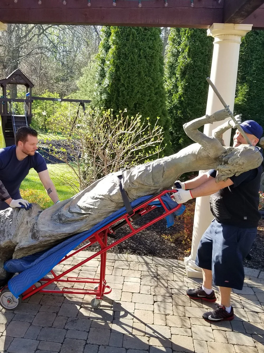 proper-art-handling-1-sculpture.jpg