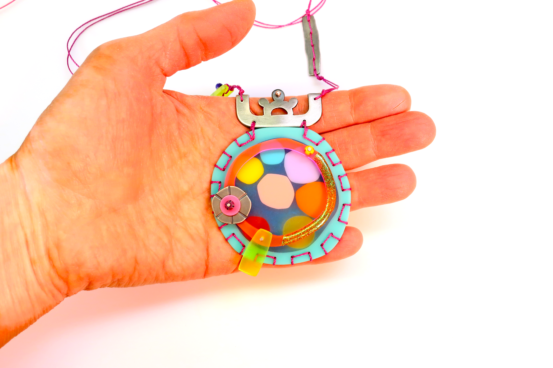 pebblenecklace2.png