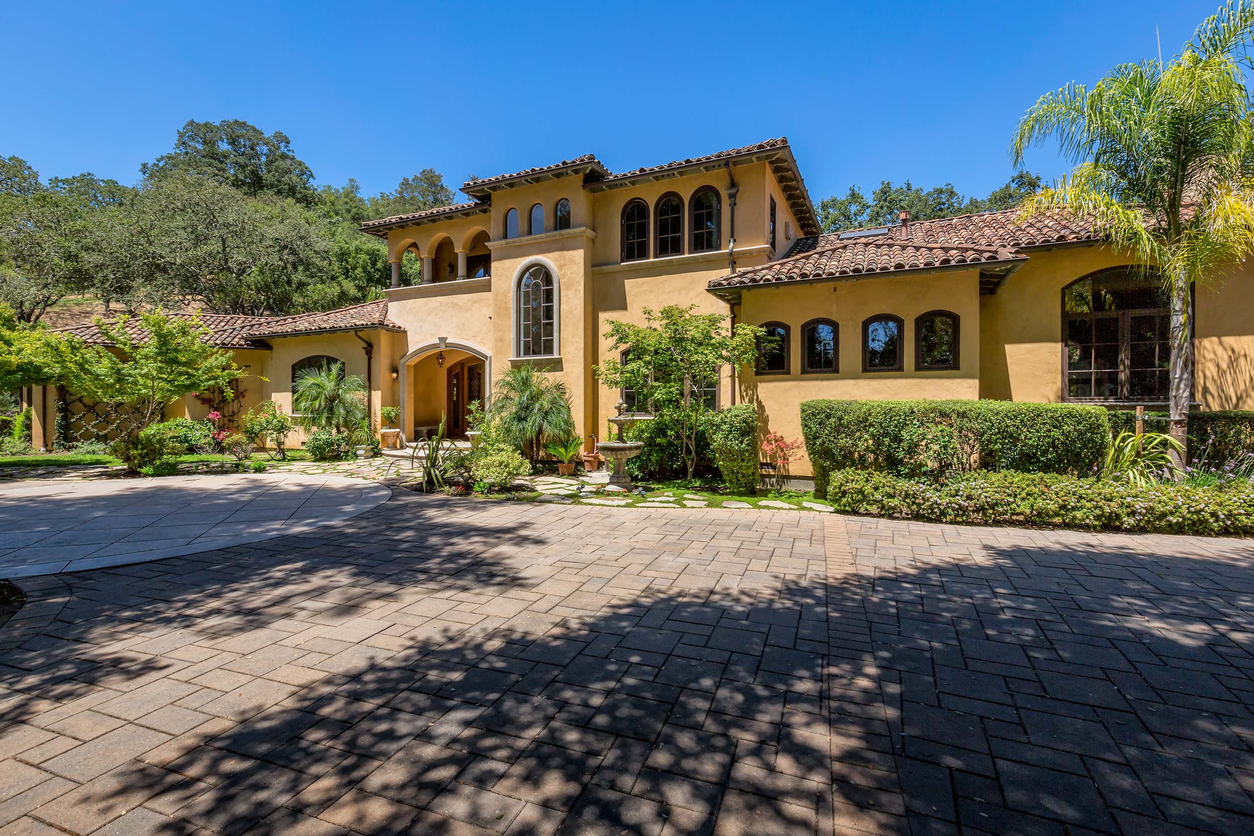Mediterranean Home in 95030, Monte Sereno — Pacific Builders, Inc.