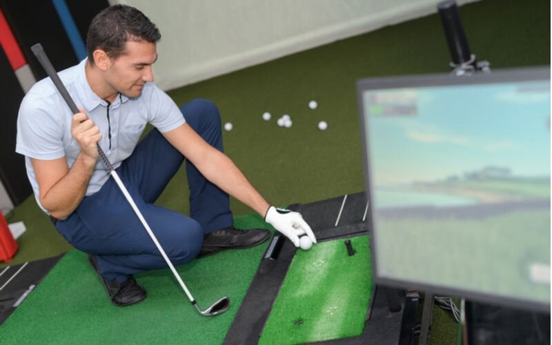 How long does it take to play 18 holes on a golf simulator? - Blog — Black  Box Golf Simulators in Spain