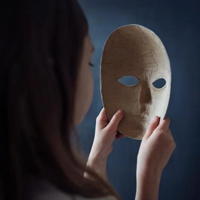 Breaking Free: Dyslexia, mental heath and the journey beyond the ‘false self’