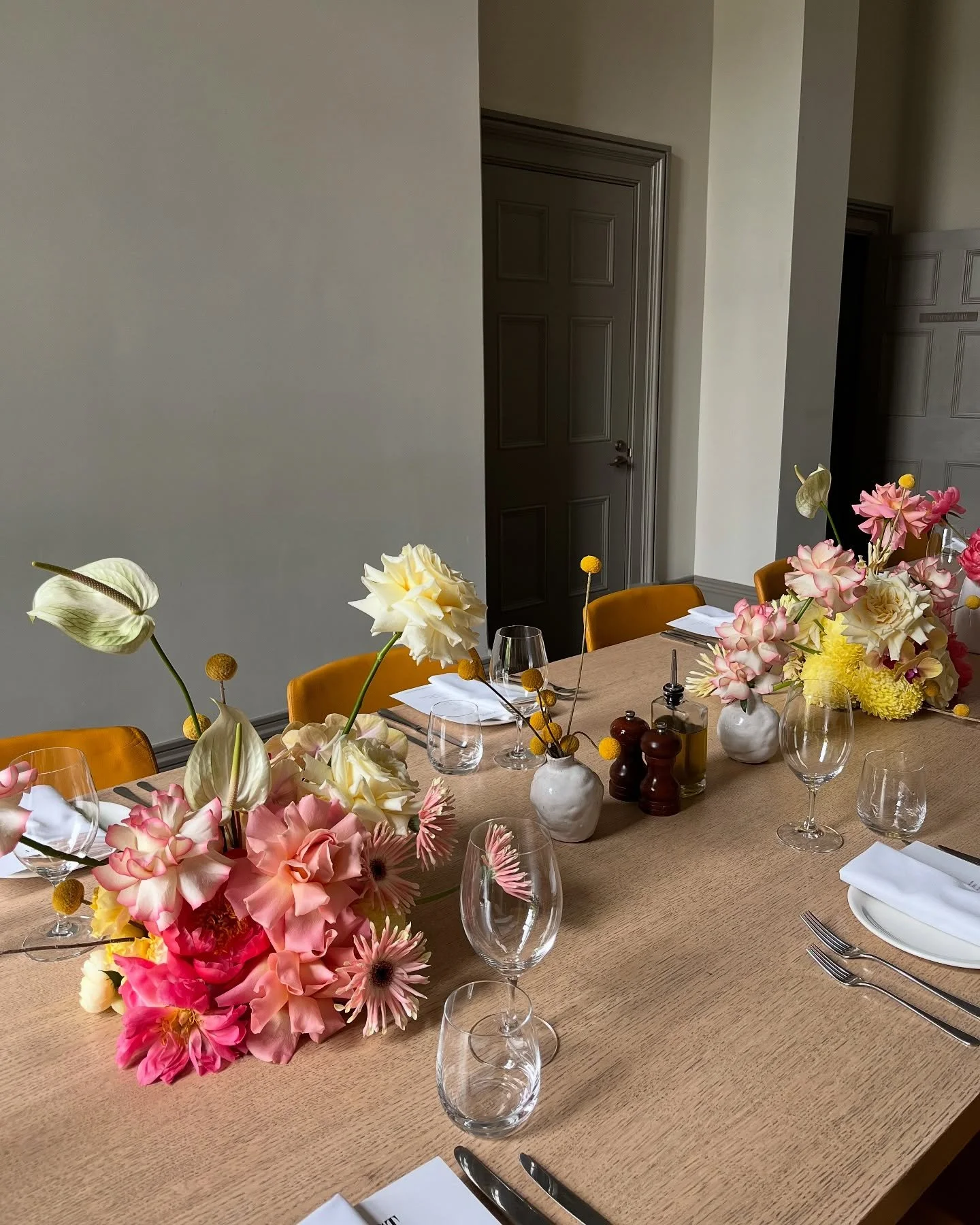 Wedding season may be ending, but I'm excited to be a part of some intimate winter celebrations ✨ hit me with your ideas 💌 francfloraperth@gmail.com 💌