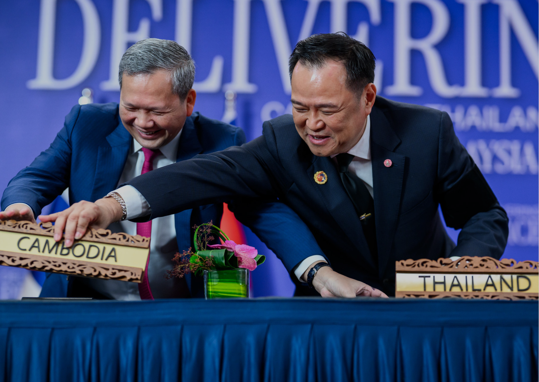 The patriot's paradox: Thailand's withdrawal from MOU 44, cheap nationalism, and elite interests