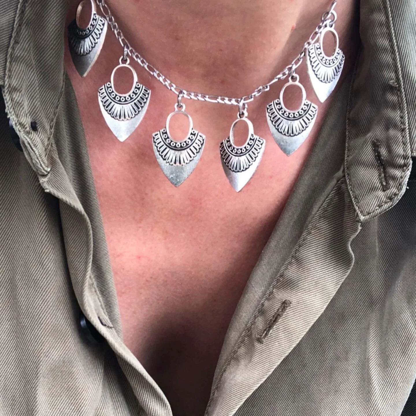 DBB04AB1-6758-4E5F-A107-1F731A8A6618