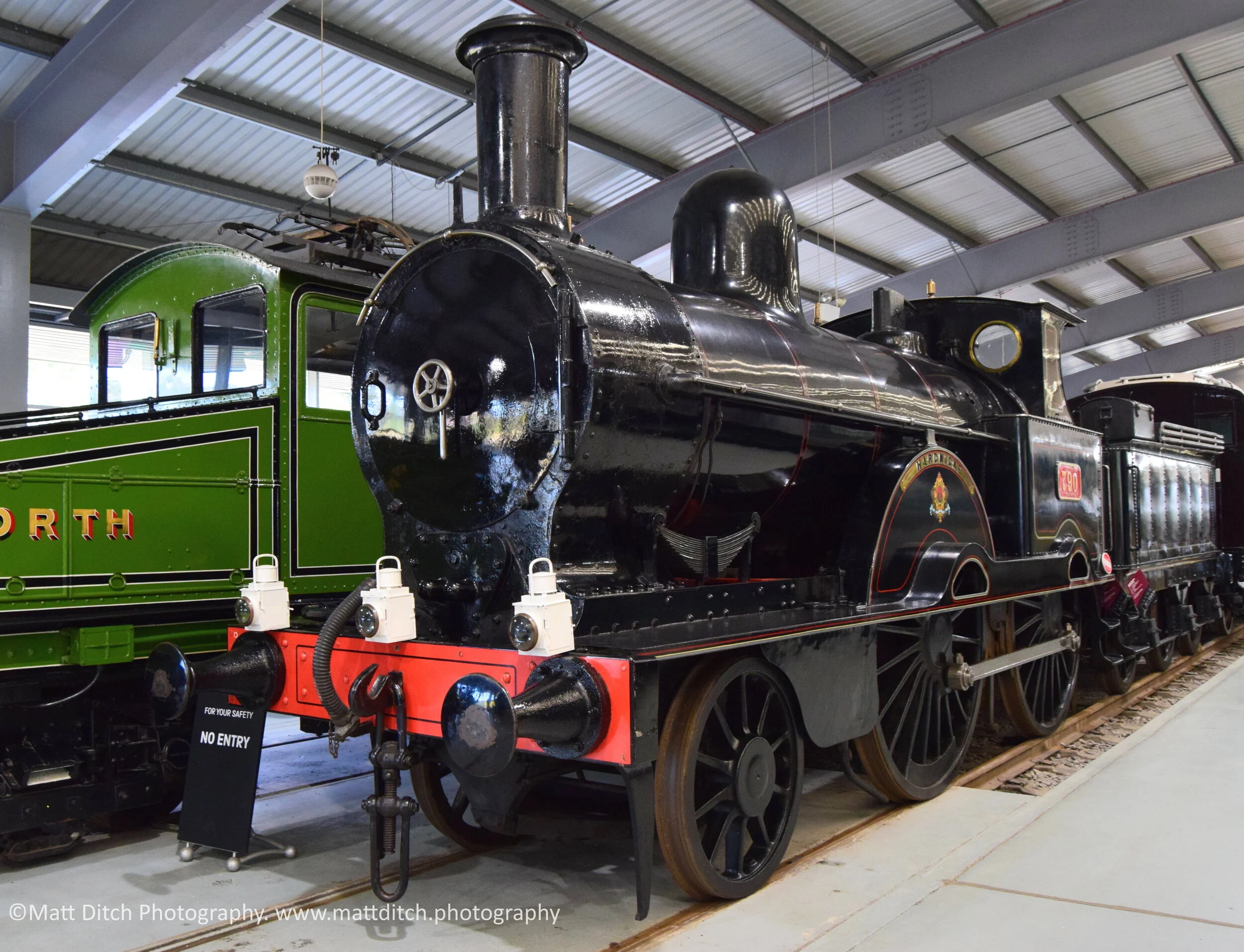   London &amp; North Western Railway 2-4-0 “Hardwicke”  