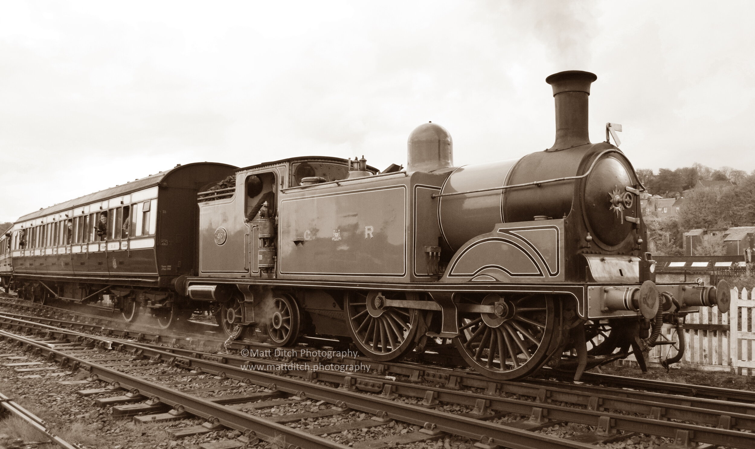  419 leaves Bo’ness with the Caledonian Railway Coaches.  