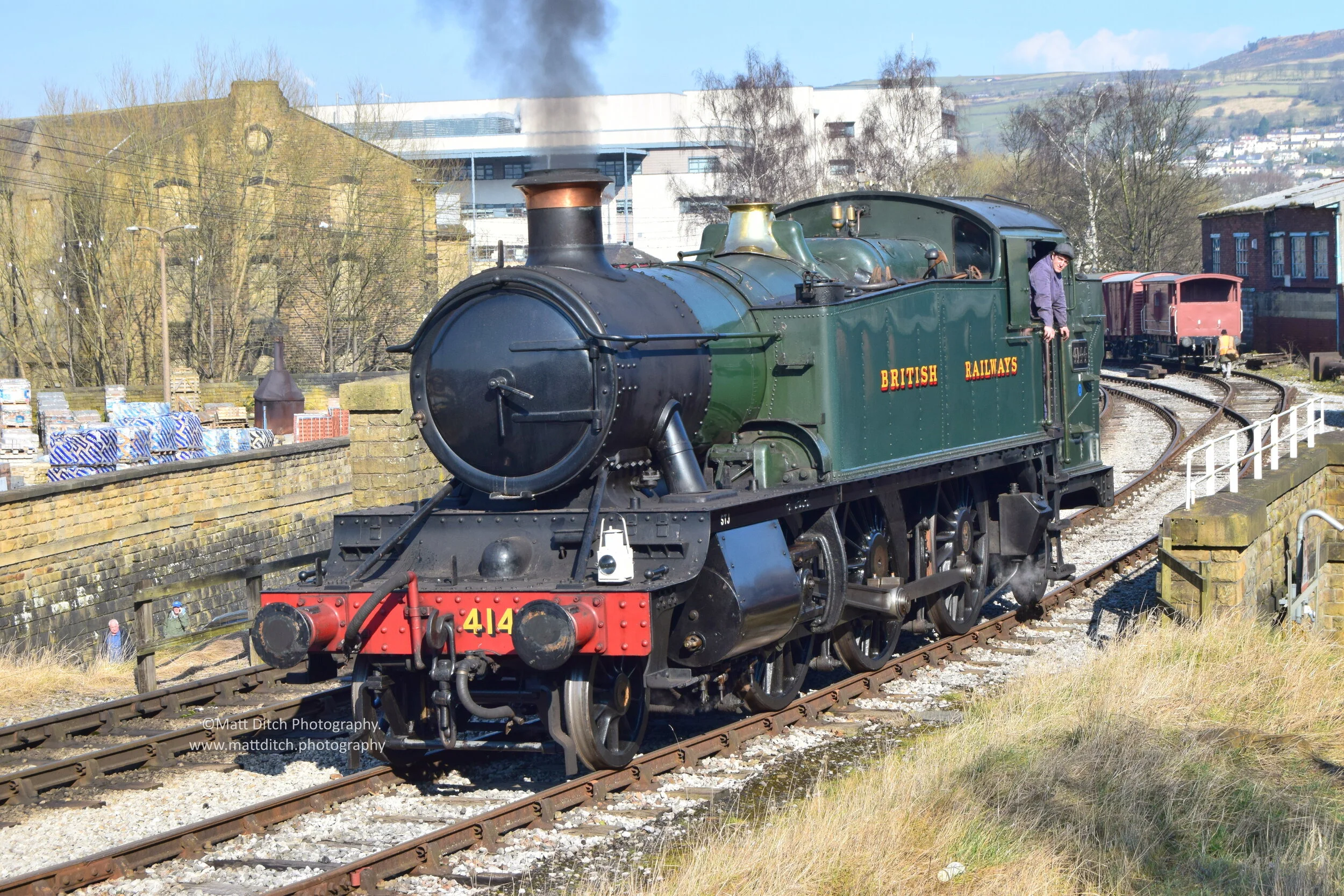 4144 shunting about Keighley