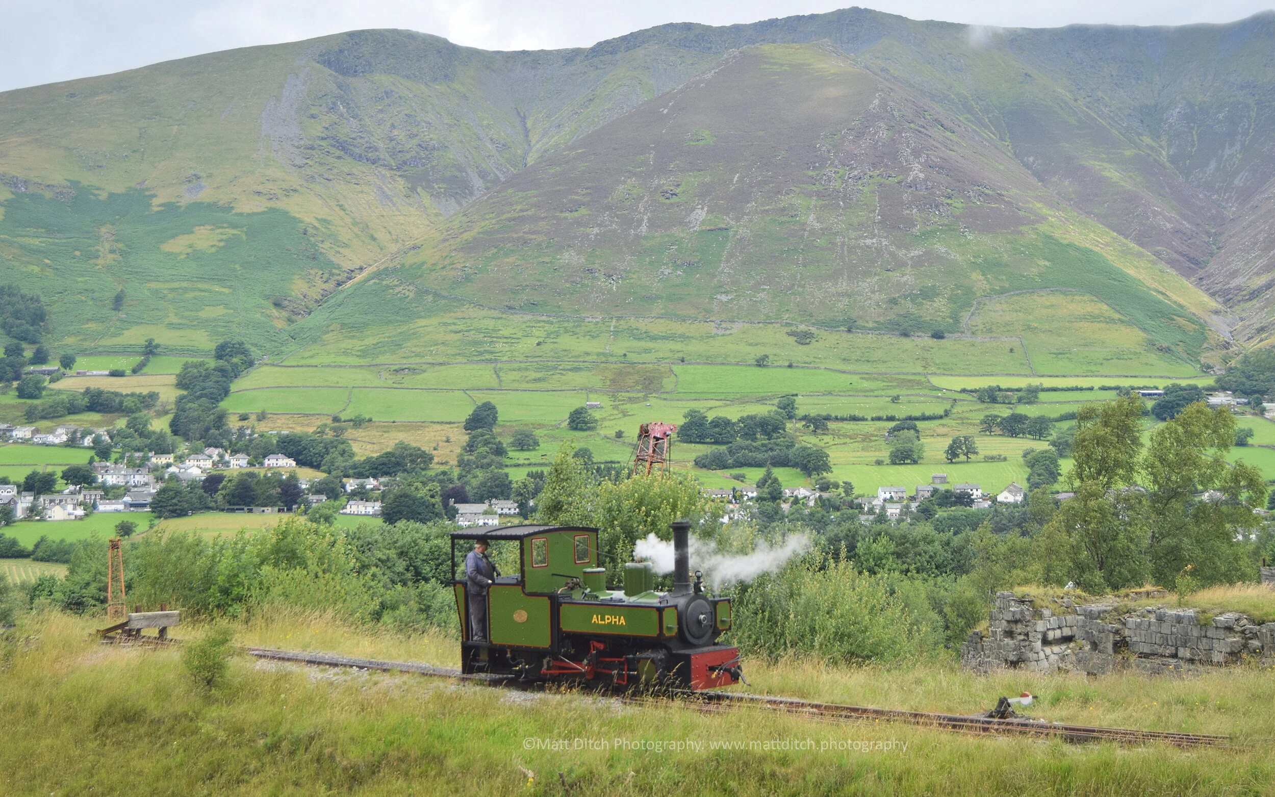 Hudswell Clarke 0-6-0PT "Alpha" with Blencathra as the backdrop 