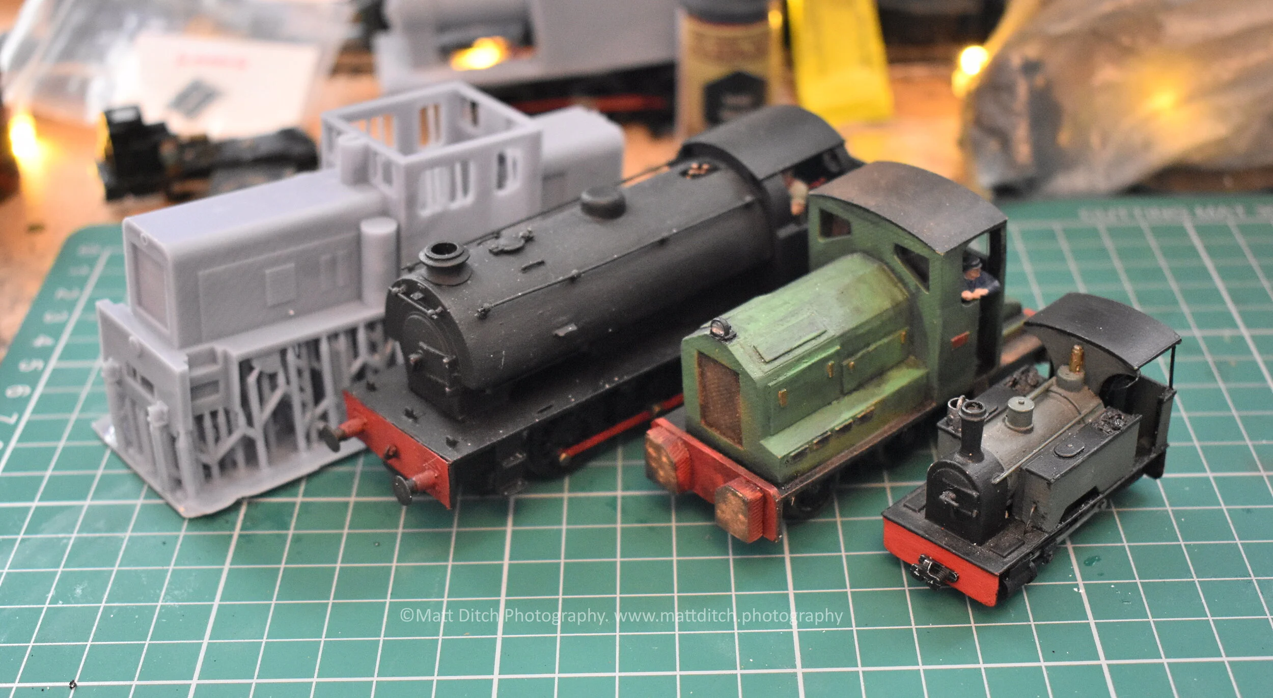 Modelling Monday No.01. "Trains, trains &amp; more trains!" - 009-00-0-16.5 