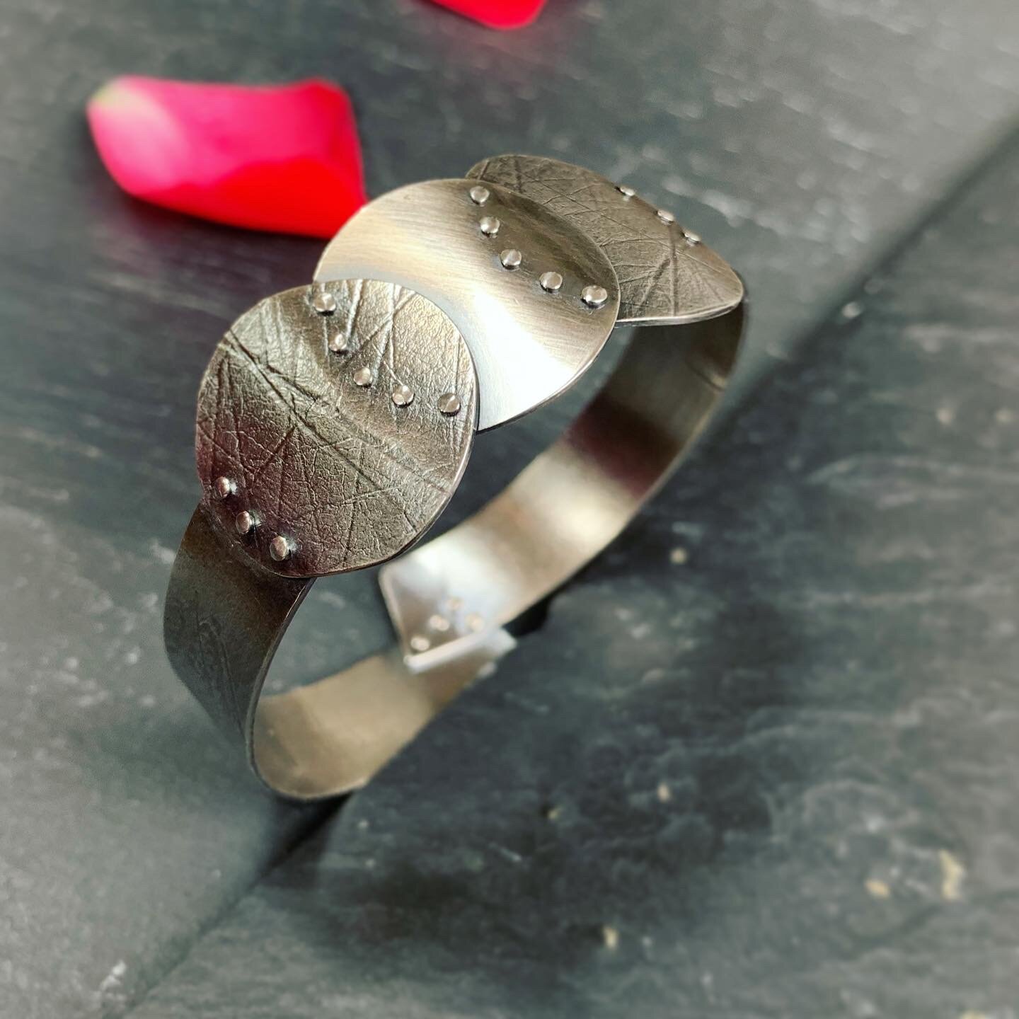 D8D46221-B402-4F26-A26A-D72780F61439