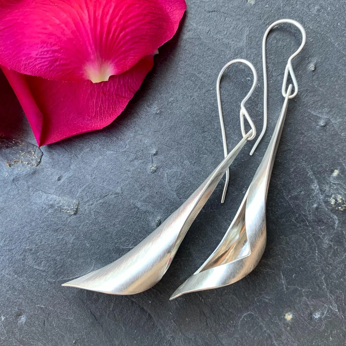 577433D5-8AE1-452E-93A8-70A4BD311C07