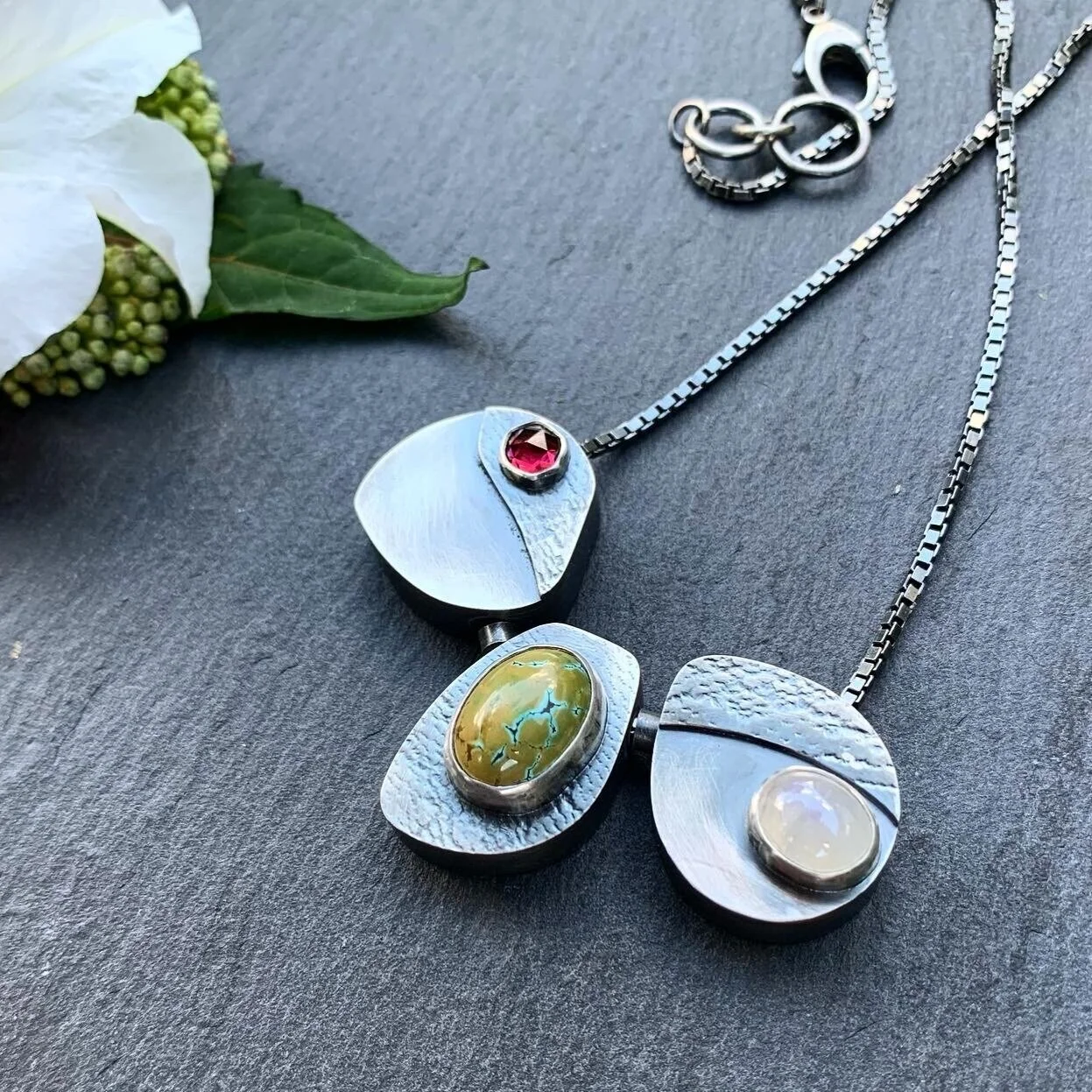 F1377093-B058-4894-A4A8-E0D01846BC03