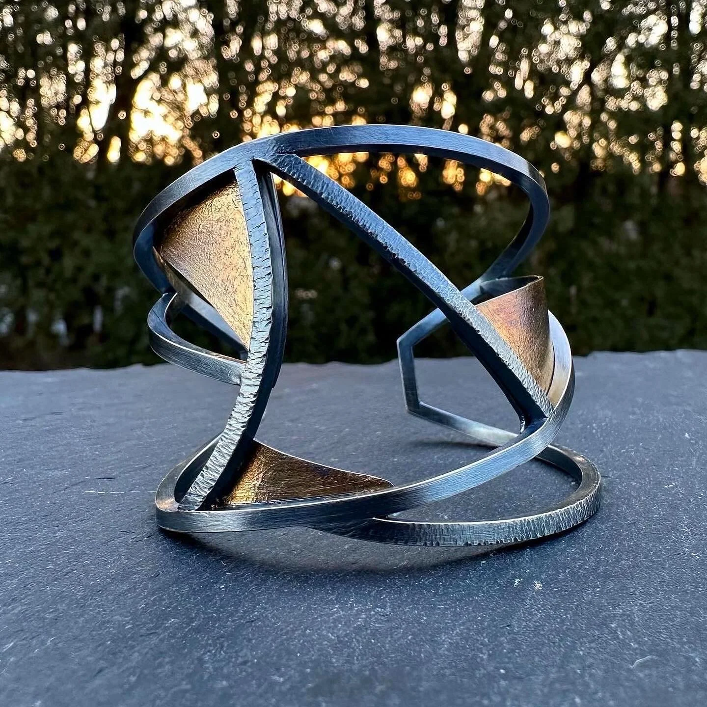 DB1B7BA5-A817-4946-B0C7-9FA60997B7BB