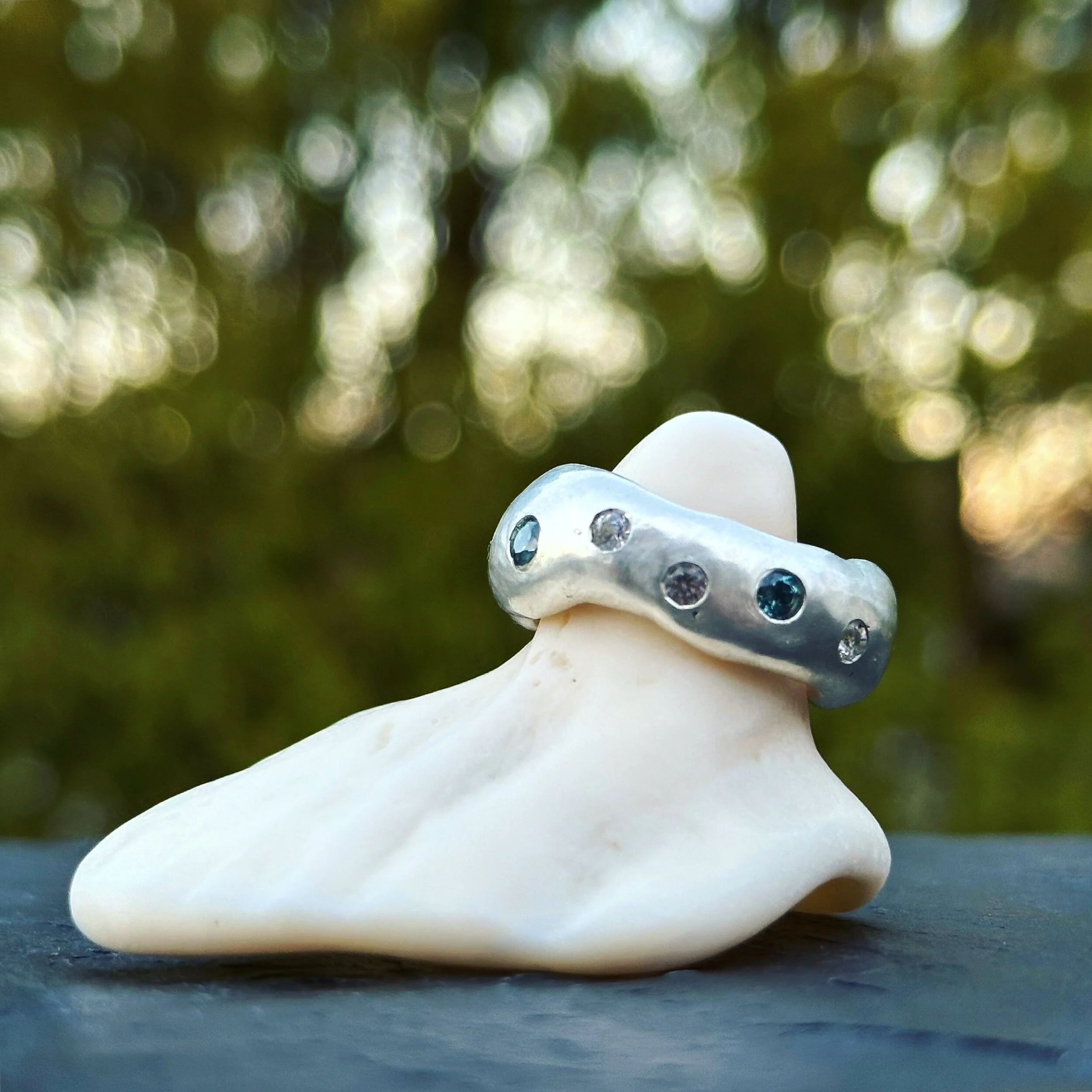 2A9F10D7-FAE7-495D-80B5-FF5B20A81112