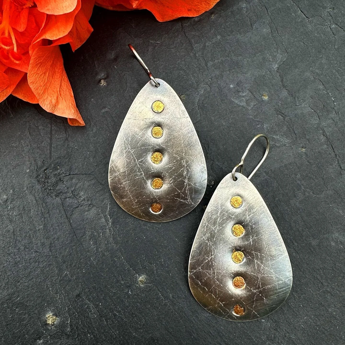 E2F5CC1C-4613-42D2-9053-18C57AC174B5