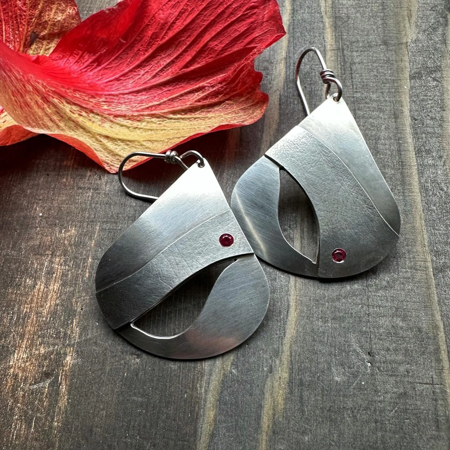 DFEB2E0F-2438-438D-86C8-81A87E6BD36E