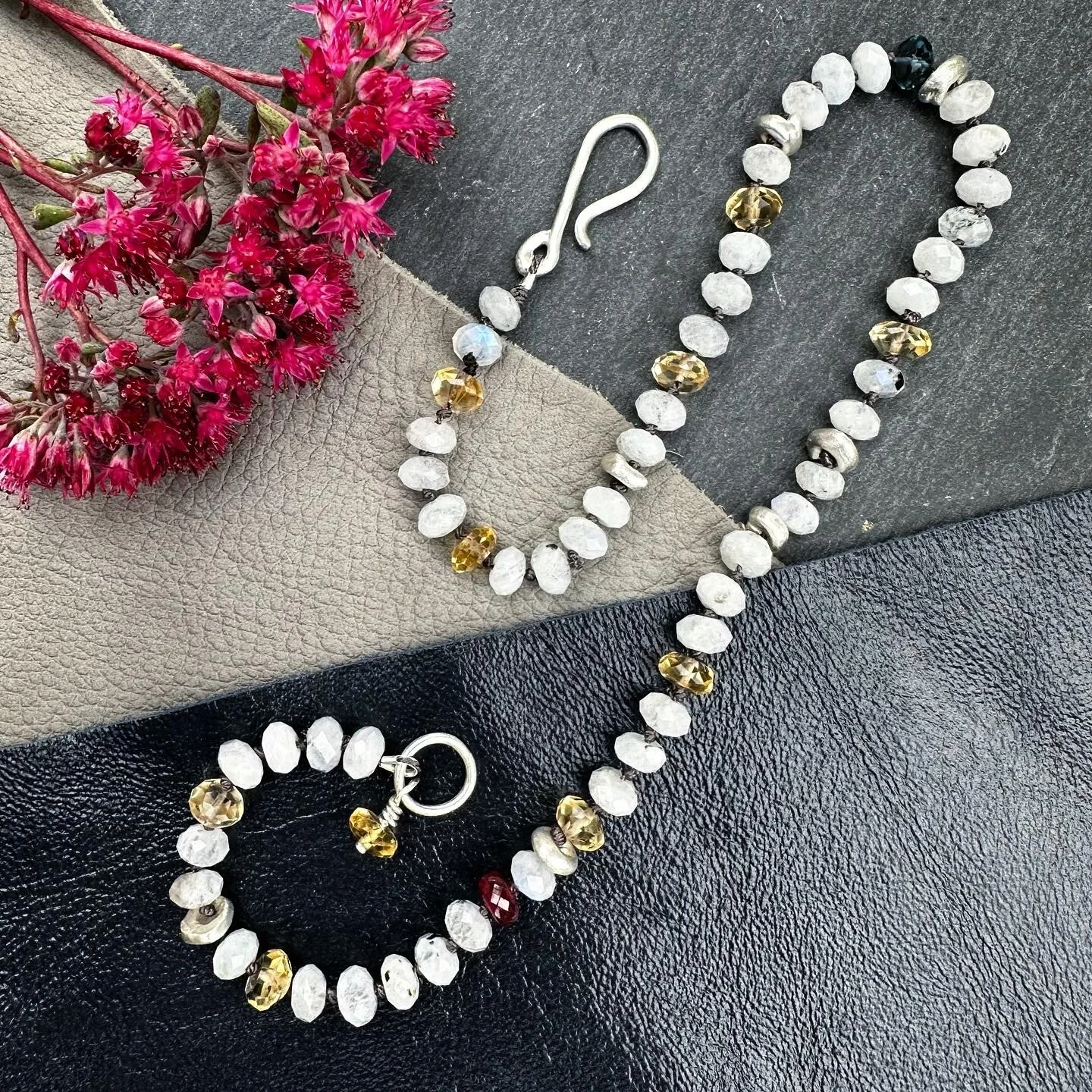 DCB939C4-3A2F-4C4E-BFB4-205A671D6DCE