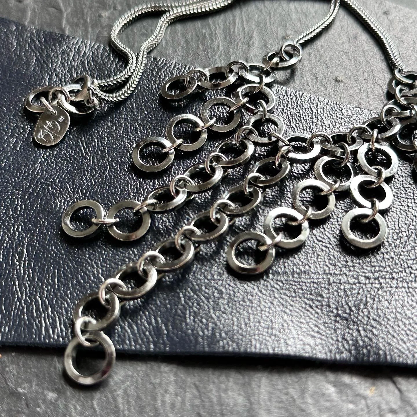 7328C82B-11EC-4C65-B9B5-6D7172E2DDBD