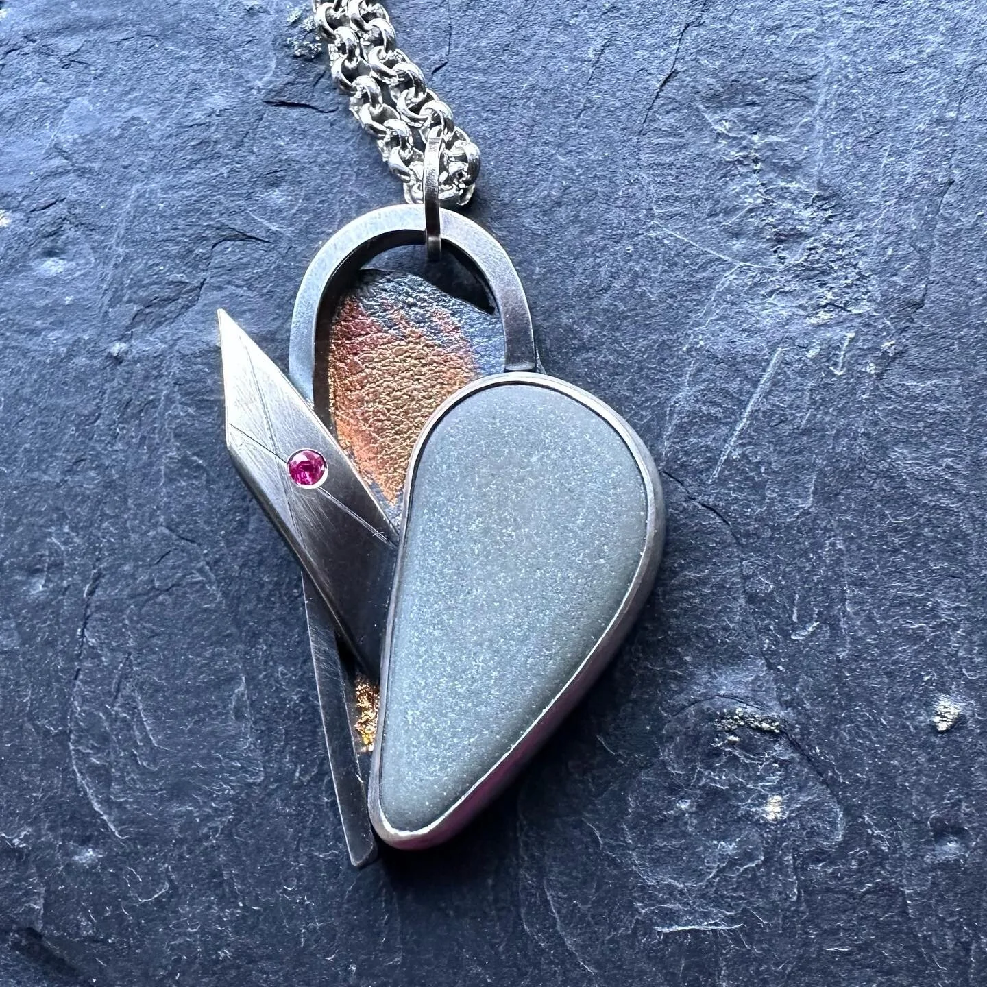 B6956FE3-11AB-420C-BFE5-496A11A049D9