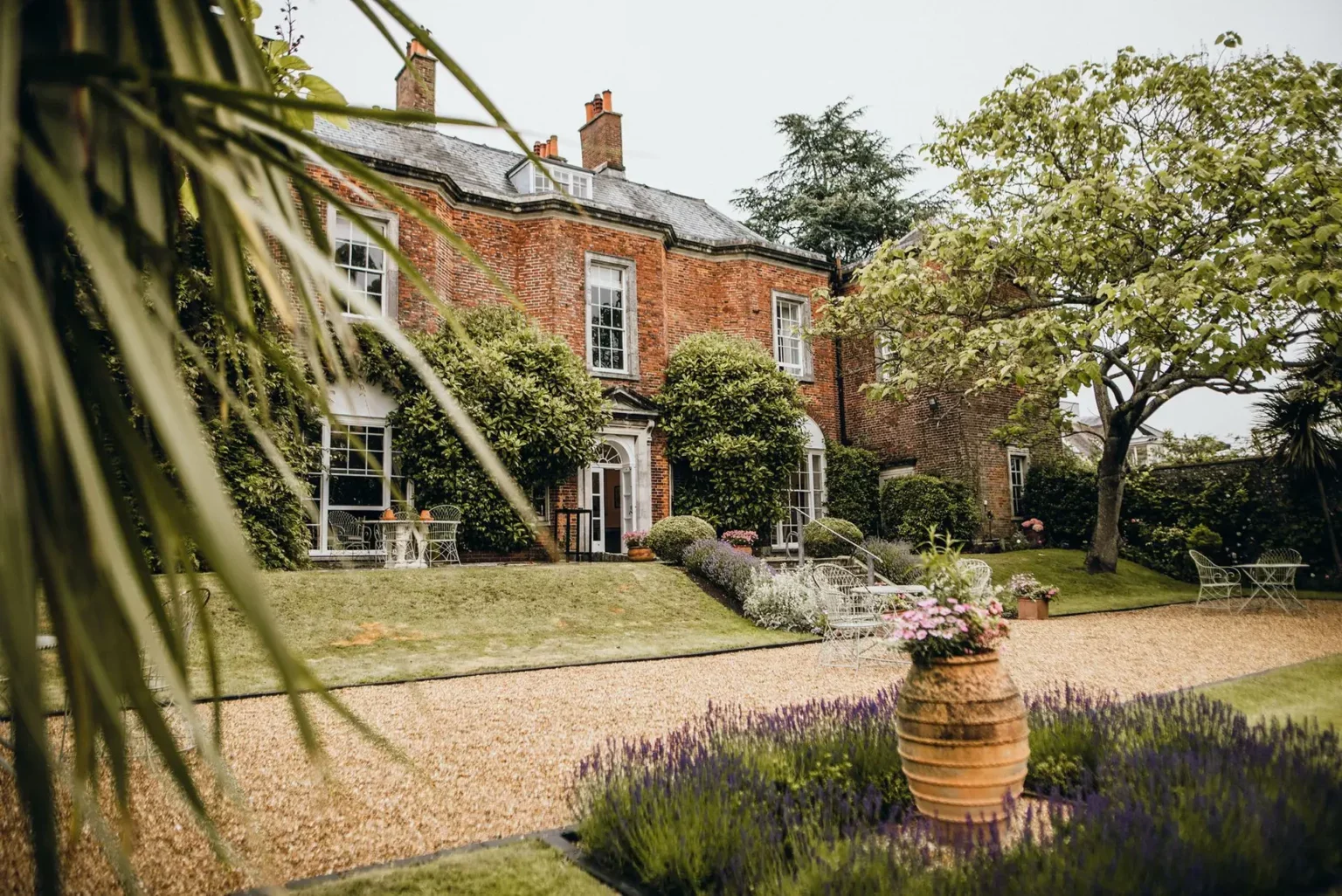 Pelham-House-gardens-Jacob-Malinski-Photography-1536x1026.webp
