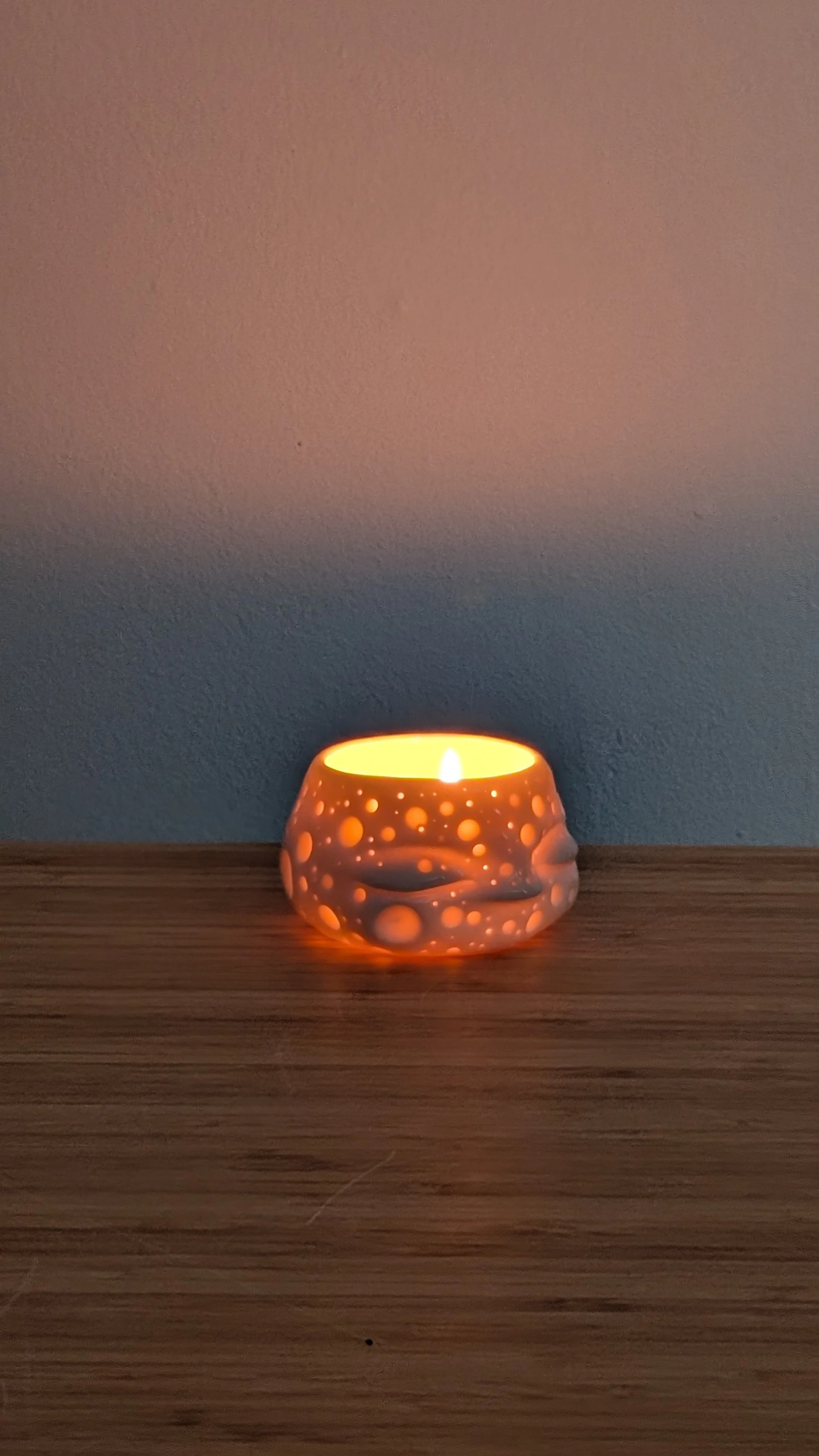 1.5" Luminary Moon Dreamer